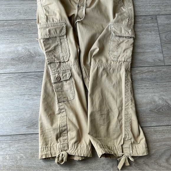 Eddie Bauer Khaki Cargo Capri Pants - Picture 8 of 11